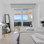 Via Celere Sea-view 2464 卡萨雷斯