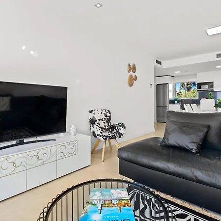 Via Celere Sea-view 2464 アパート