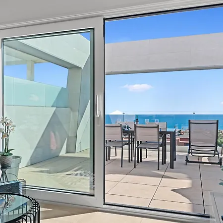 Via Celere Sea-view 2464 アパート